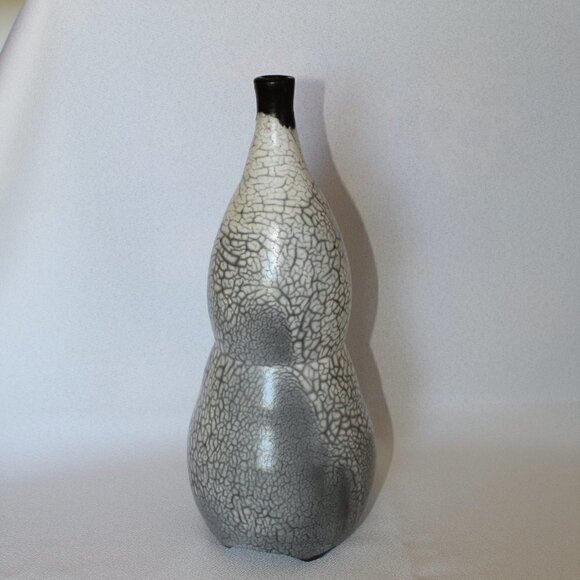 Naked Raku ceramic pottery bottle white and black glaze signed by artist unique - Picture 11 of 16